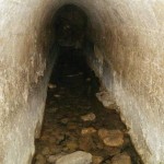 Эйн Танур - туннель с прохладной водой источника