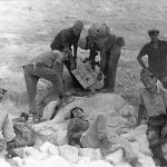 Ханан Порат с друзьями, поход в Эйн Геди через Иудейскую пустыню, 2 месяца после Шестидневной войны