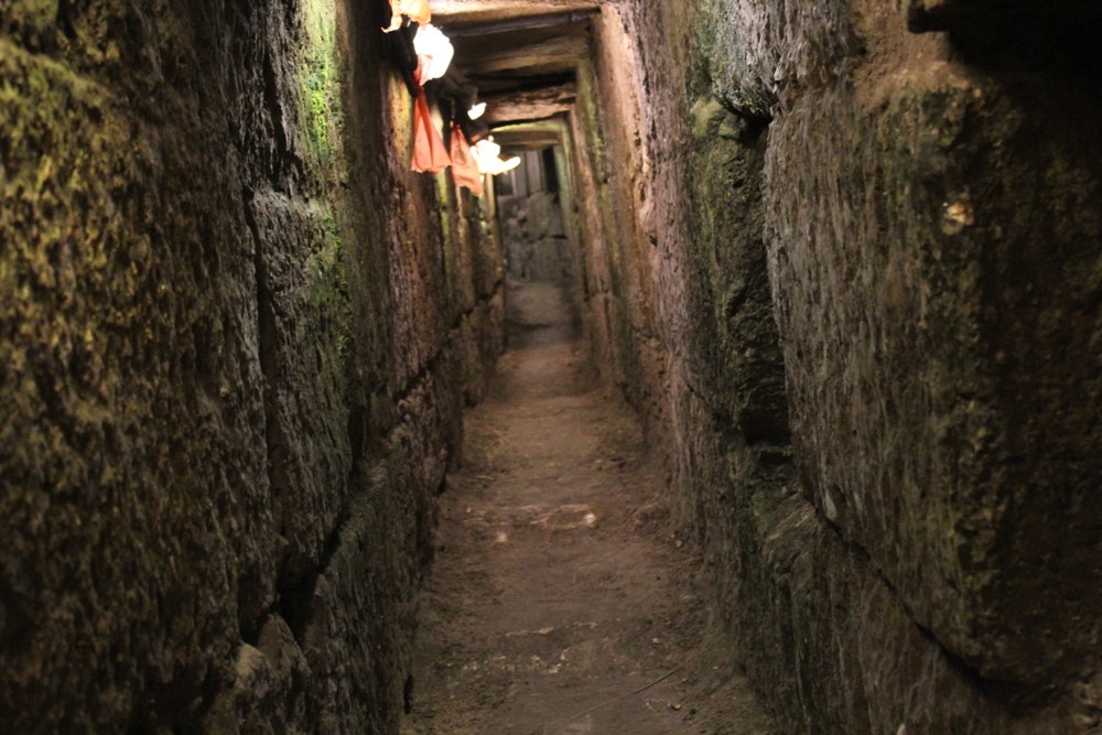 Подземный проход в Иерусалиме от бассейна Шилоах до Храмовой Горы