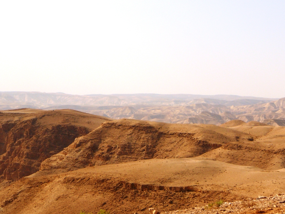 Вид на запад - горы Иудейской пустыни