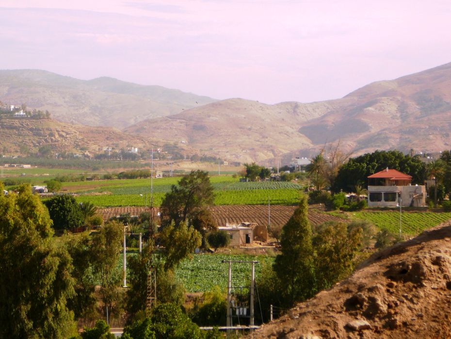 Вид в сторону гор Гильада - к востоку от Иорданской долины