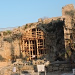 Восстановление арок подиума храма в Кейсарии