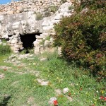 Пещеры в промзоне древнего Бейт Эля
