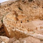 Круглые стены верхнего дворца в Иродионе
