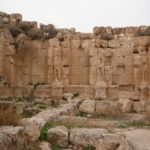 Зал с колонами и пиластрами в Нижнем Иродионе
